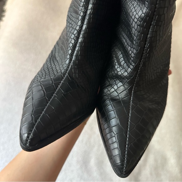 Sold - Picture 7 of 9